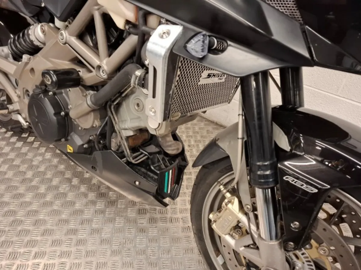 Aprilia Shiver 750 2010 - Image 4