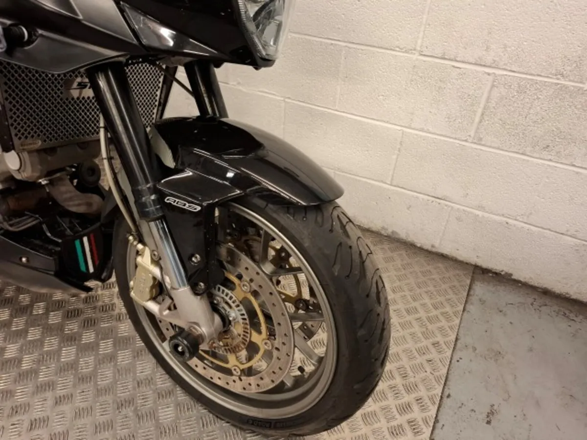 Aprilia Shiver 750 2010 - Image 3