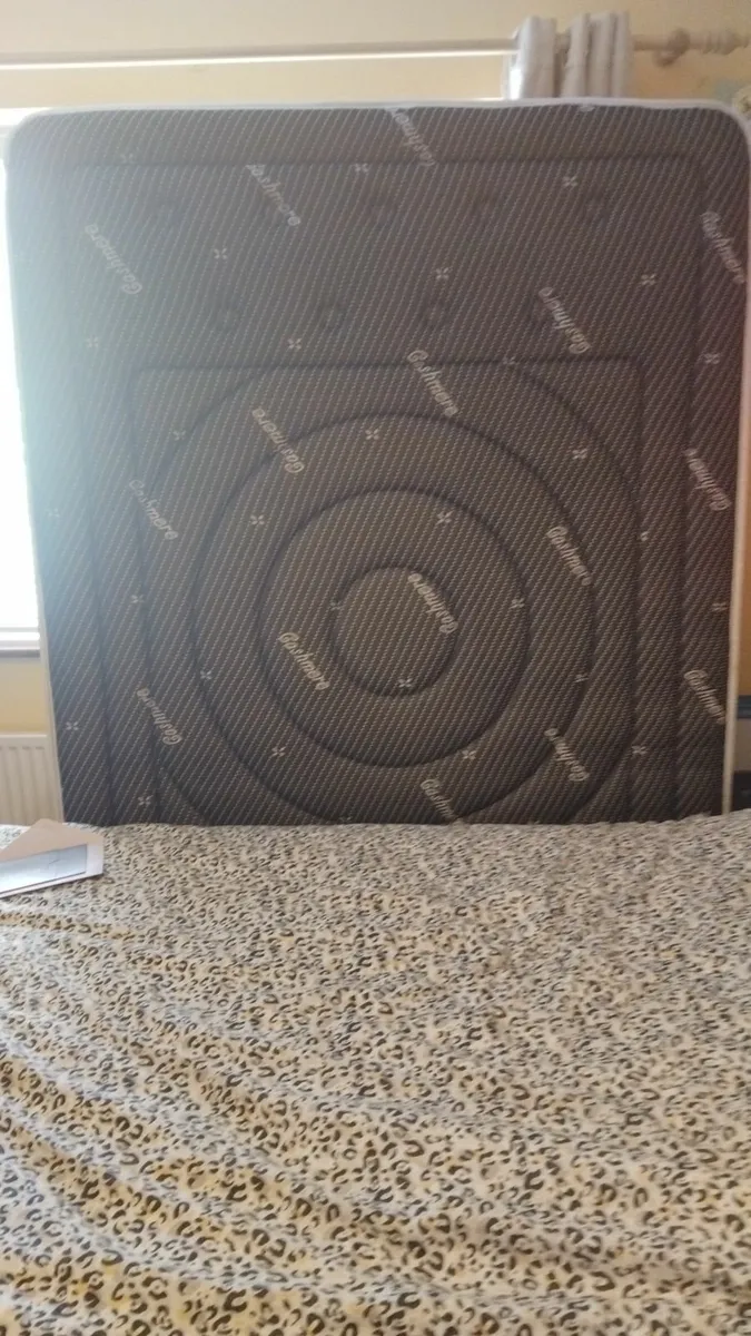 Nearly new Mattress - Image 4