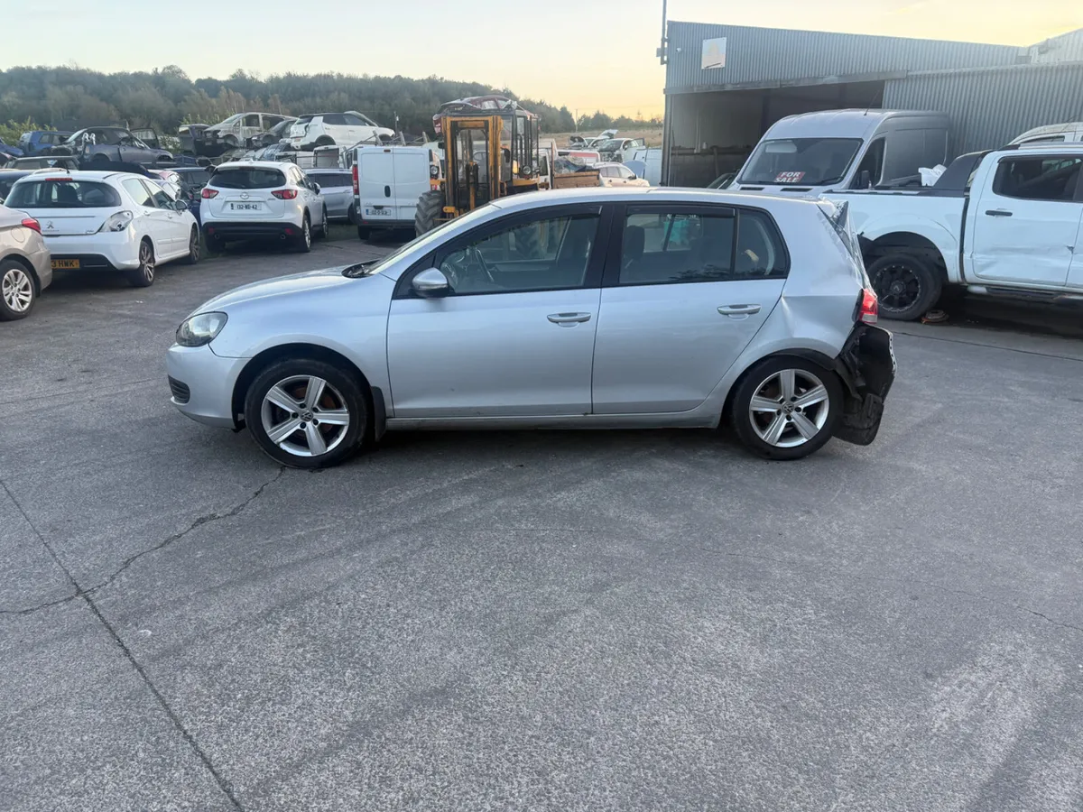 2010 VW Golf 1.6 TDI - Image 3