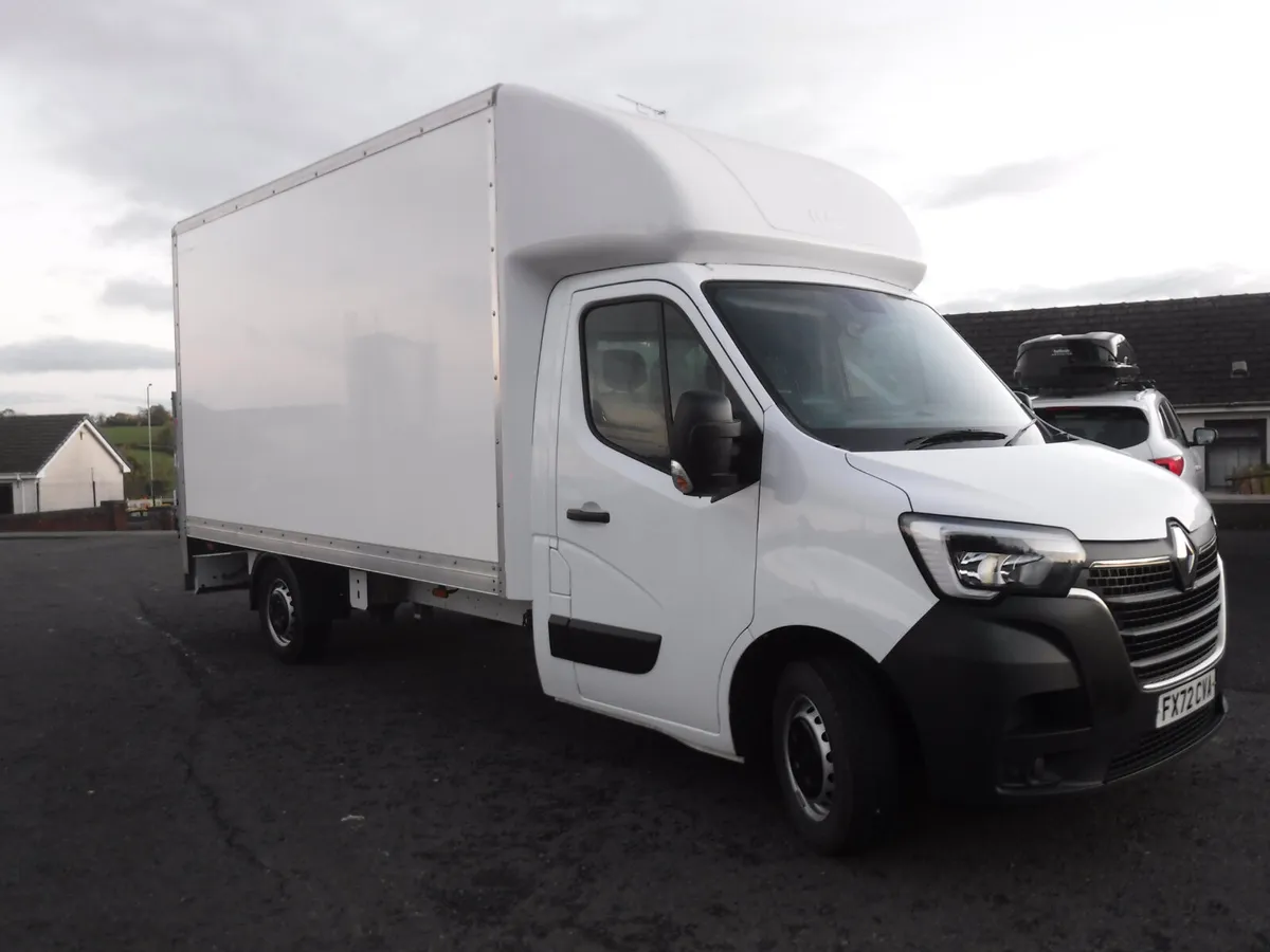 Renault Master 2022 13ft6" Luton box with tail lif - Image 1