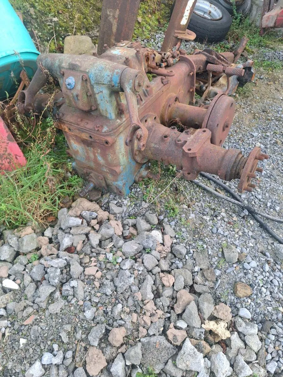 Fordson  dexta,major parts - Image 4