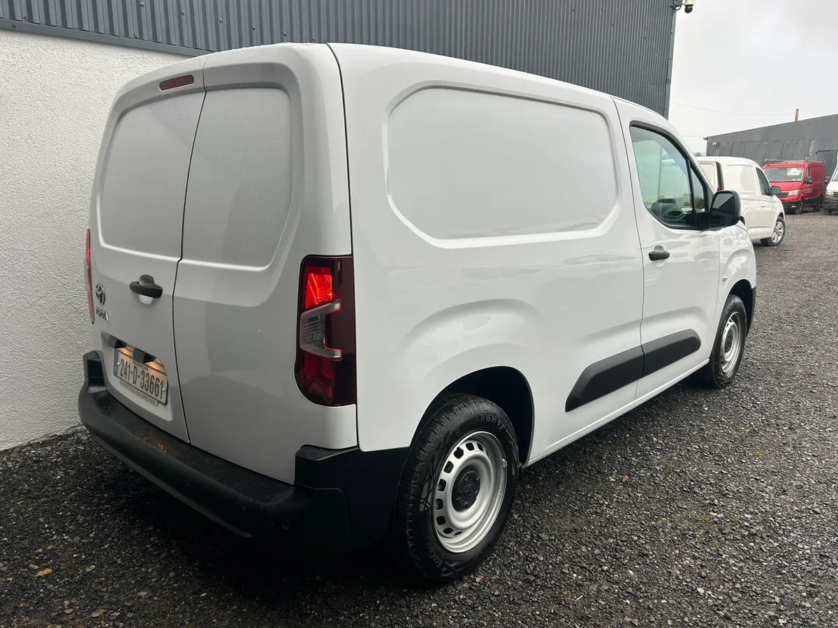 2024 Toyota Pro Ace City - 5000kms!! - Image 4