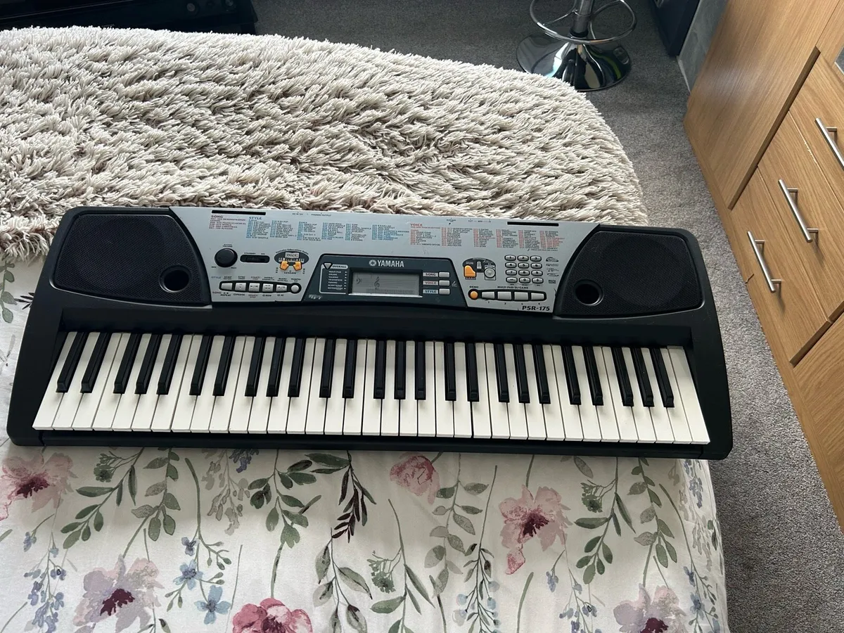 Yamaha PSR 175 keyboard electric Piano - Image 3