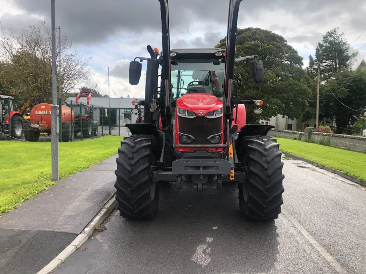 Massey Ferguson 6712S - Image 2