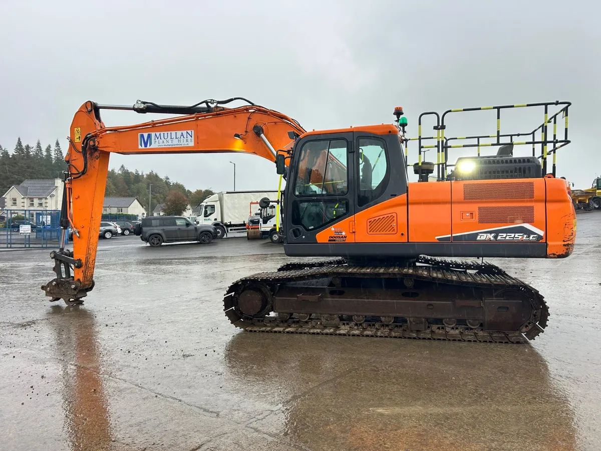 2022 Doosan DX225 LC-7 ( New model ) - MULLANS - Image 2