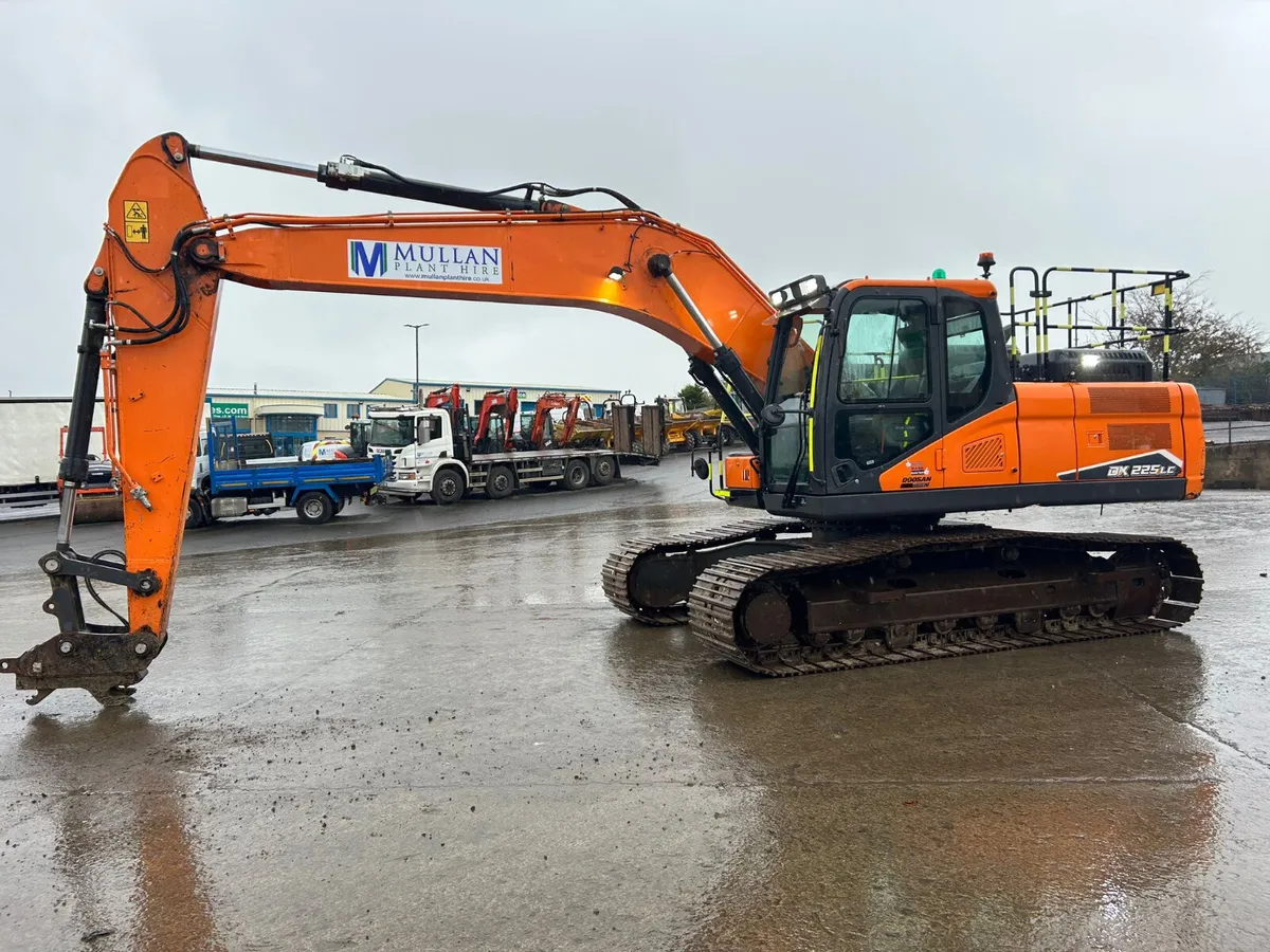 2022 Doosan DX225 LC-7 ( New model ) - MULLANS - Image 1