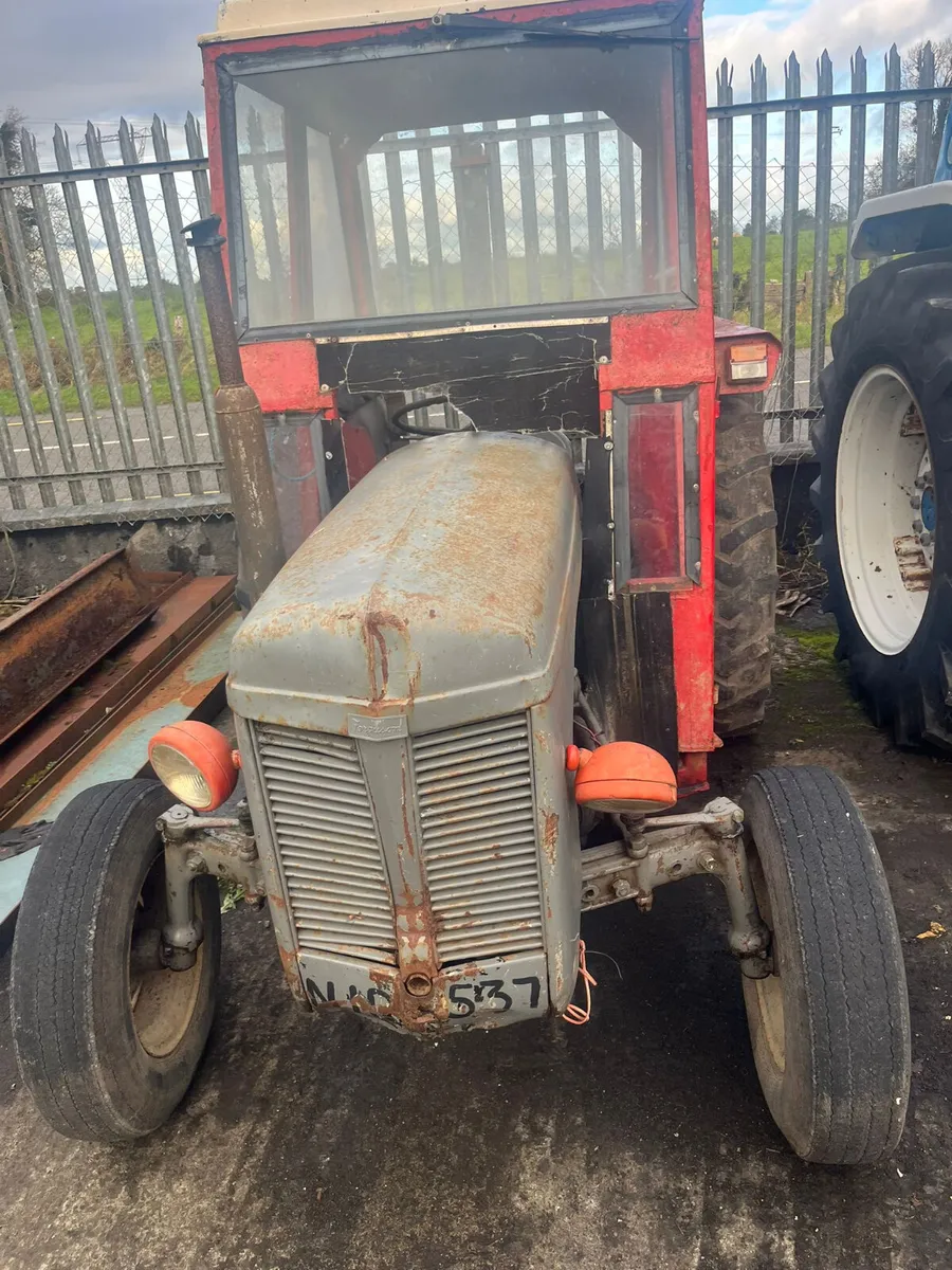 20 diesel with cab for sale. - Image 2