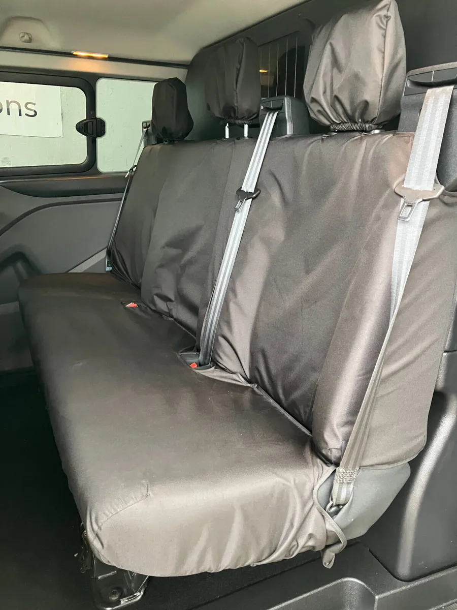 Ford Transit Custom 6 Seater Crew Van 2023 - Image 3