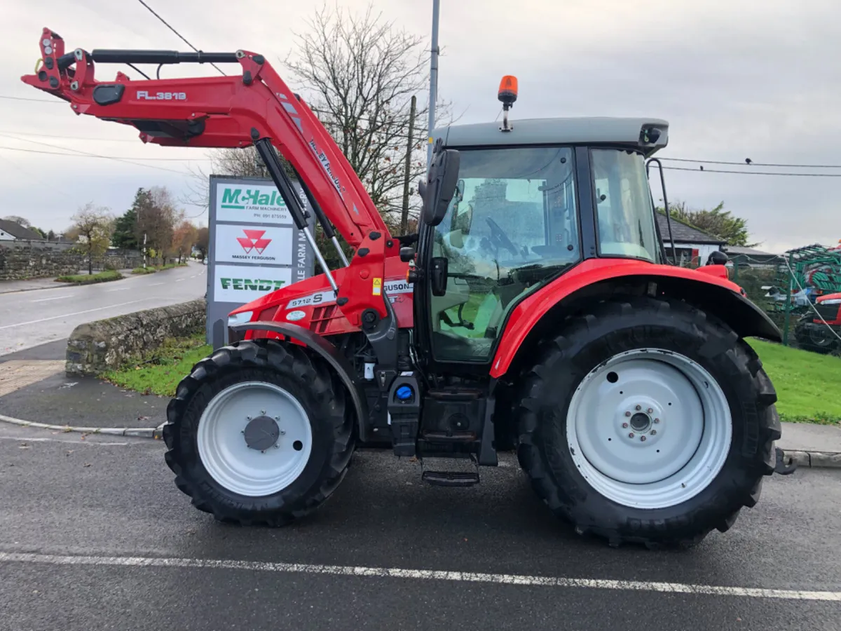 Massey Ferguson 5712S - Image 1