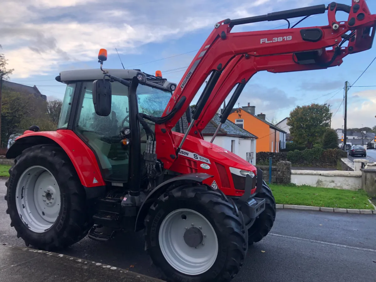 Massey Ferguson 5712S - Image 3