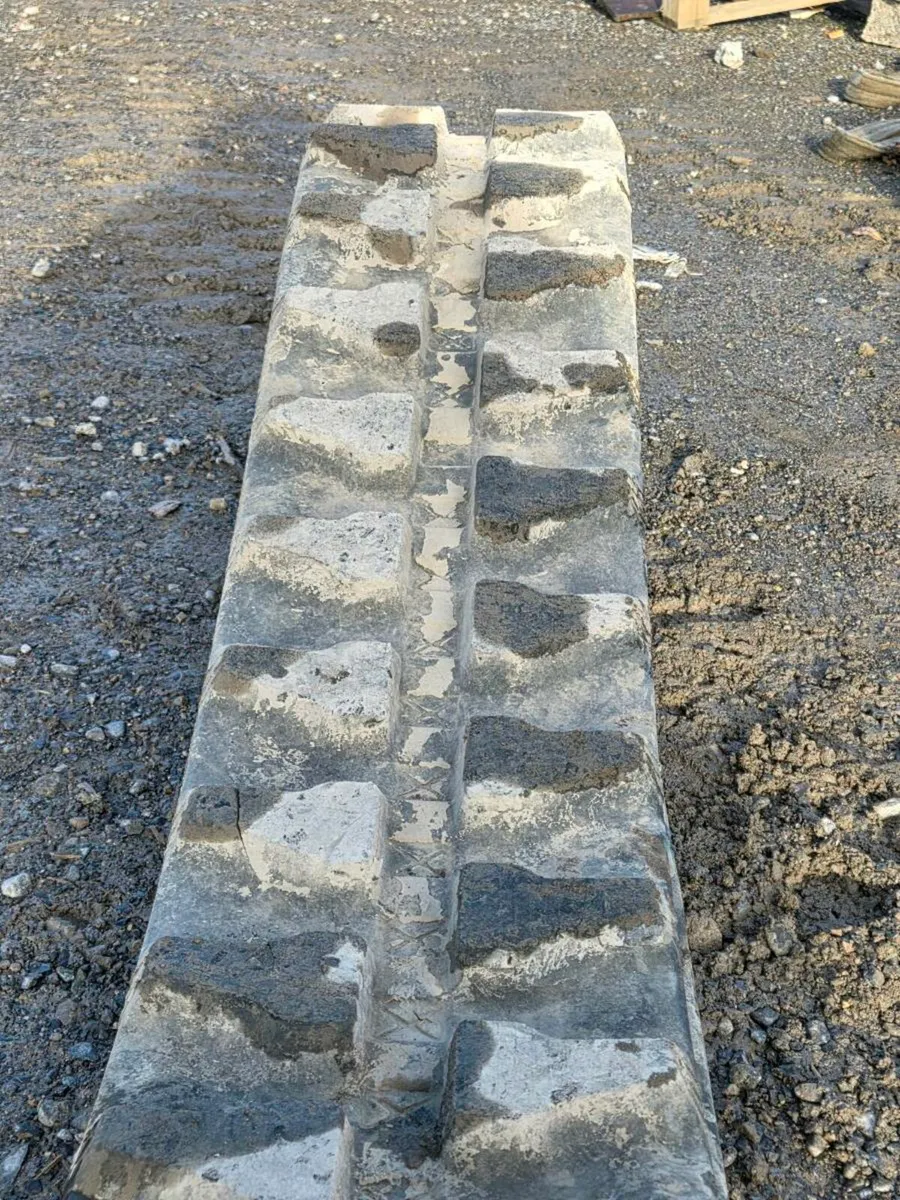 Rubber tracks - Image 3