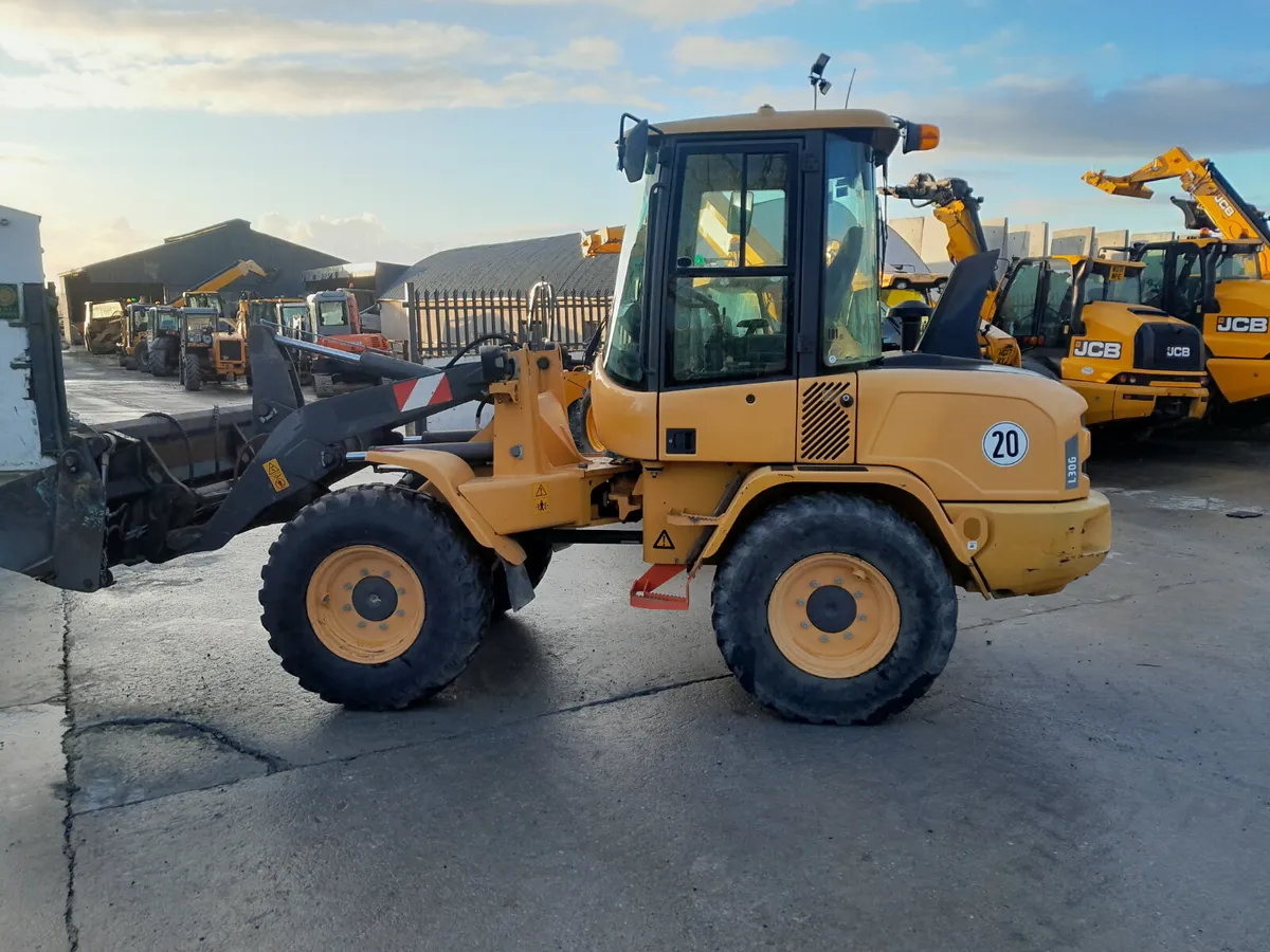 Volvo L30G 2017 (18035) - Image 2