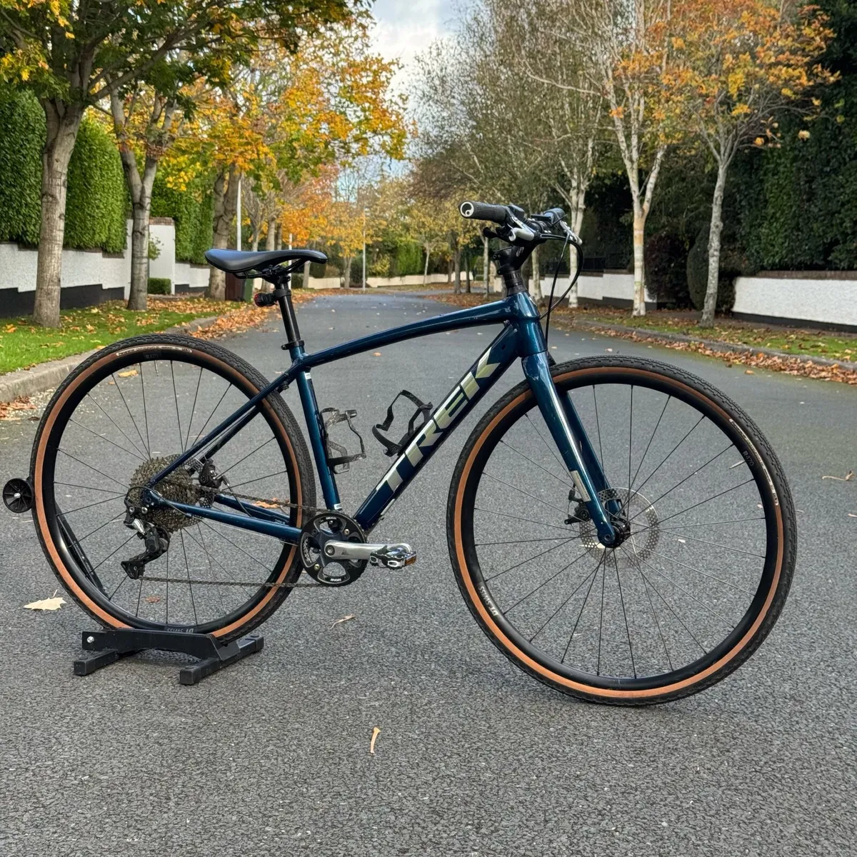 TREK Domane AL 2 49cm loads of upgrades - Image 1