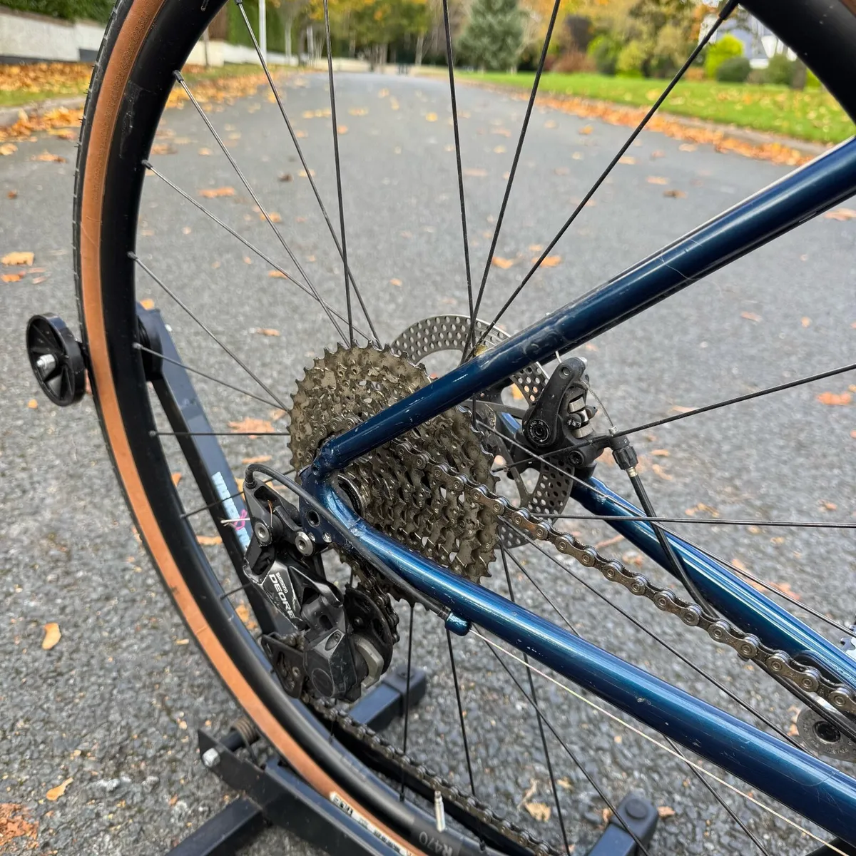 TREK Domane AL 2 49cm loads of upgrades - Image 4