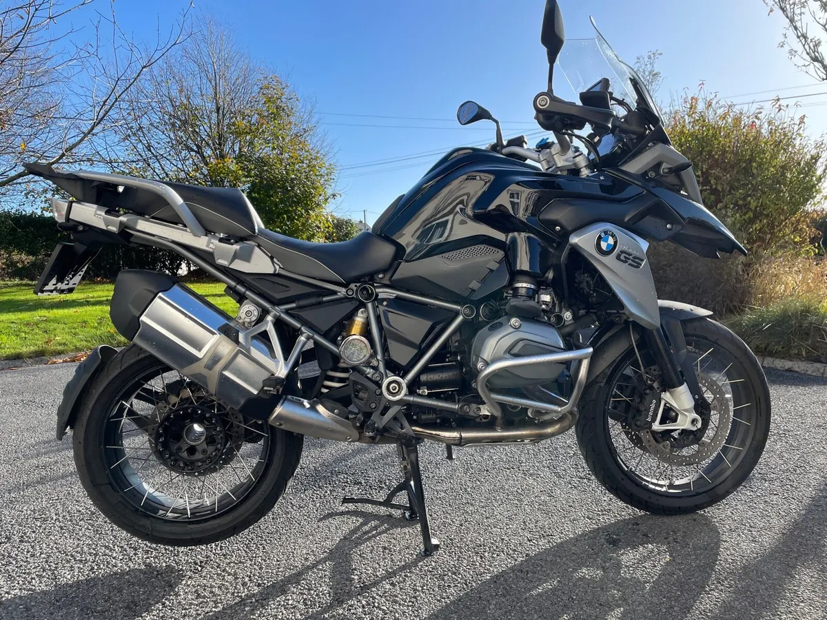 BMW R1200GS Triple Black - Image 1