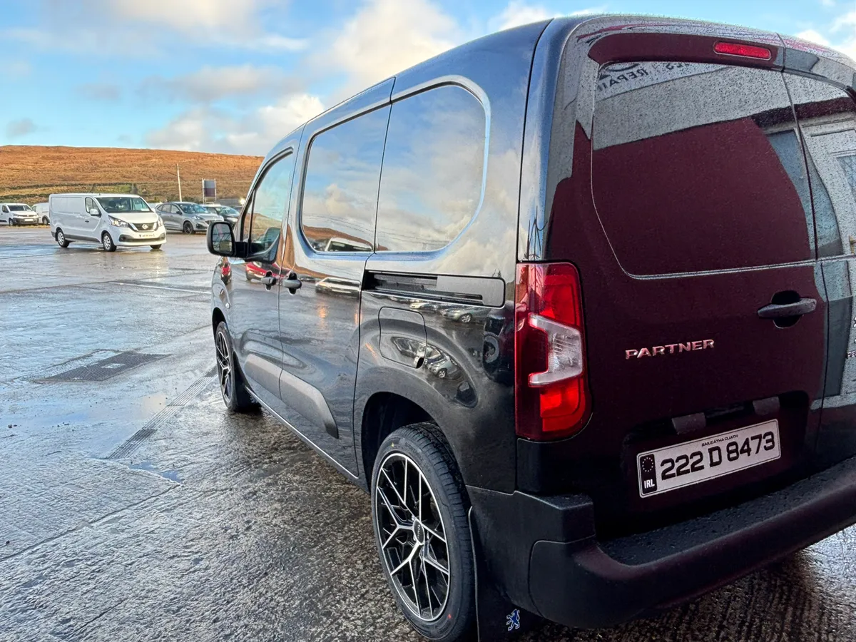 2022 PEUGEOT PARTHER FREE DELIVERY WARRANTY - Image 2