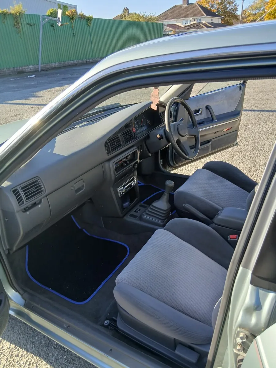 Mazda 626  gti1988 - Image 2