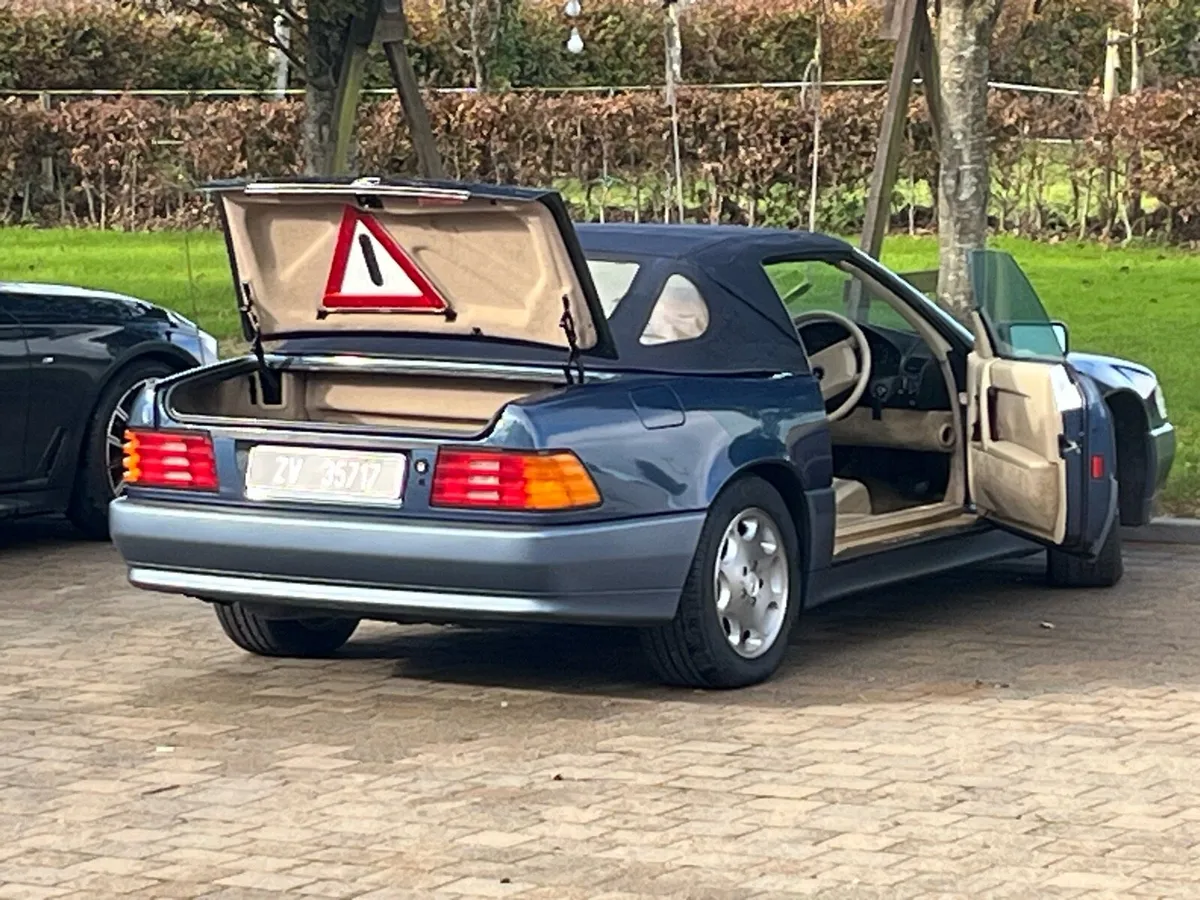 SL 300 - 1990 as new. - Image 1