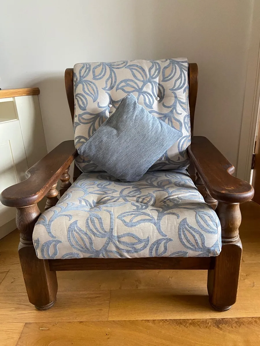 Three piece suite - Image 2