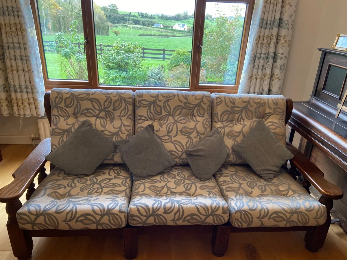 Three piece suite - Image 3