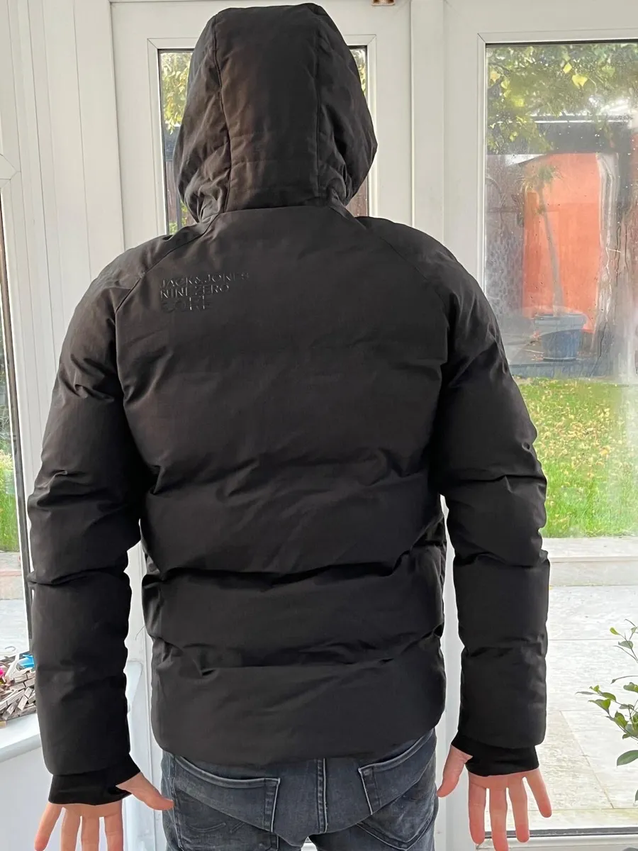 Winter Jackets SIZE SMALL / MEDIUM - Image 4