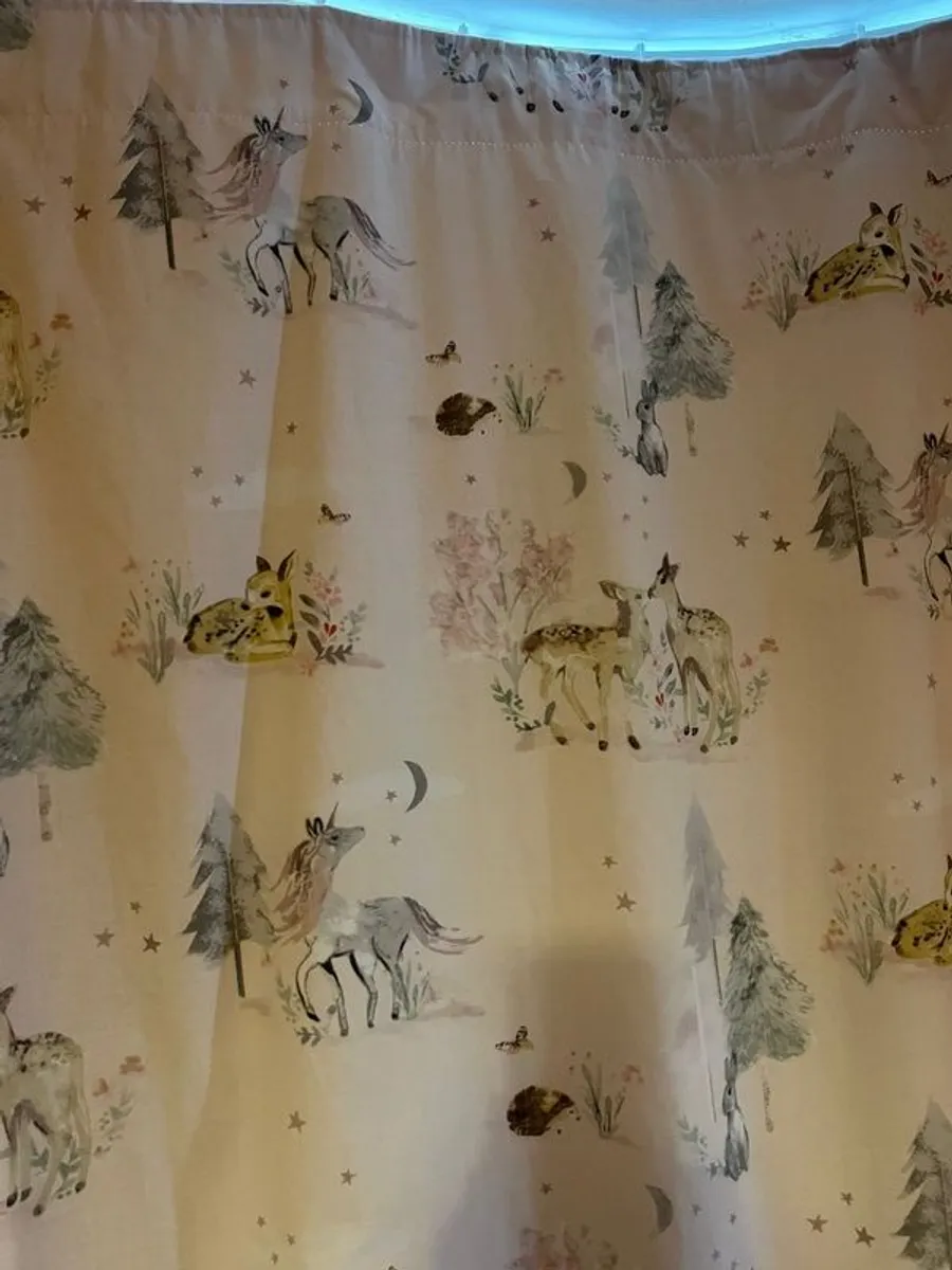 Unicorn curtains and duvet cover - Image 2