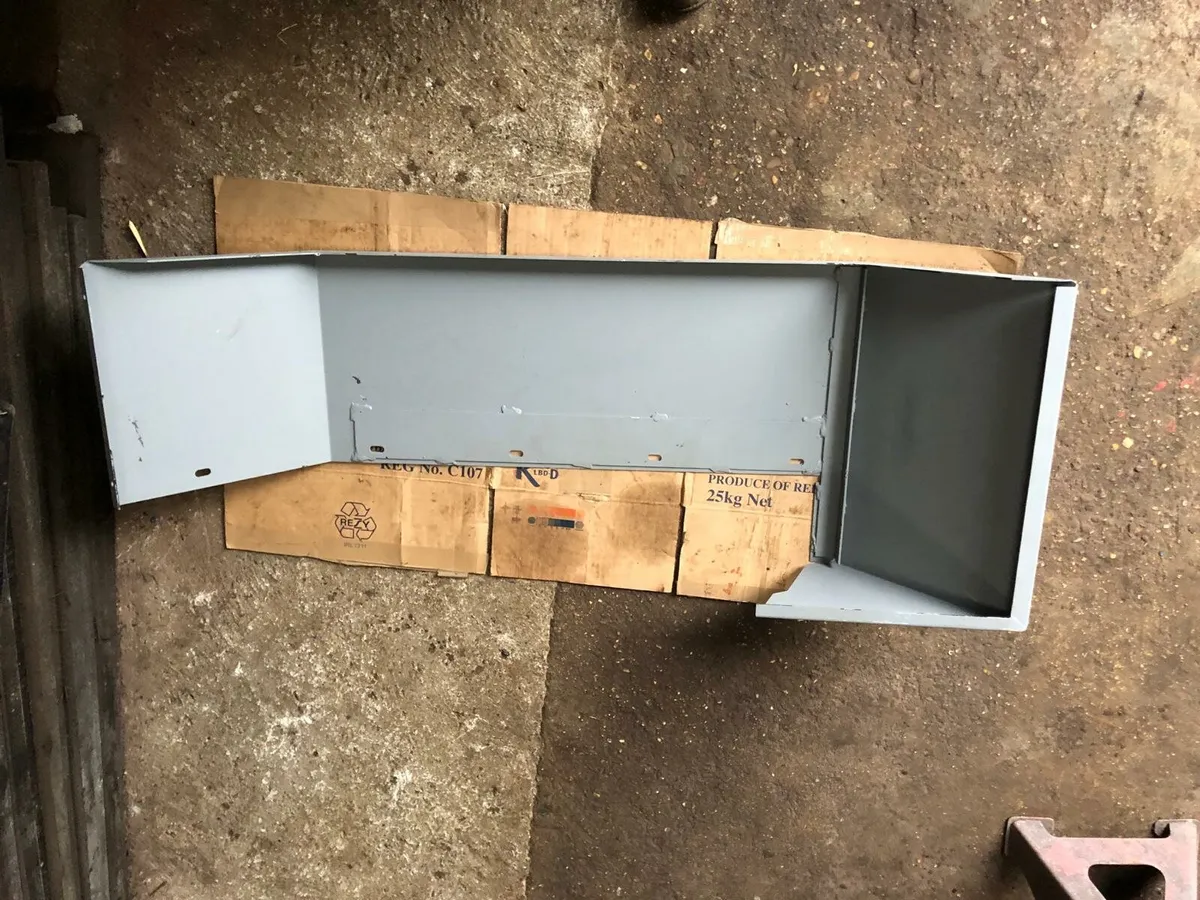 4610 mudguards - Image 1