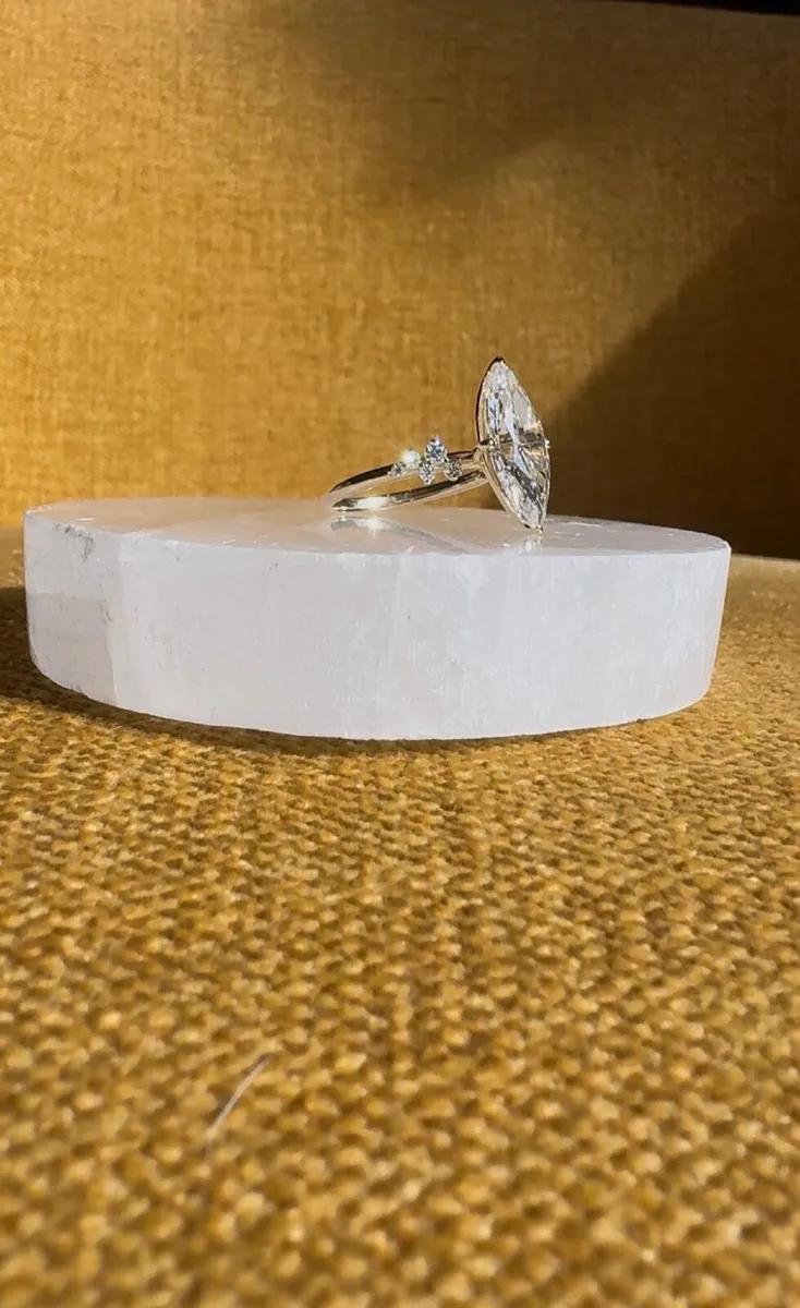 Diamond Engagement Ring - Image 2