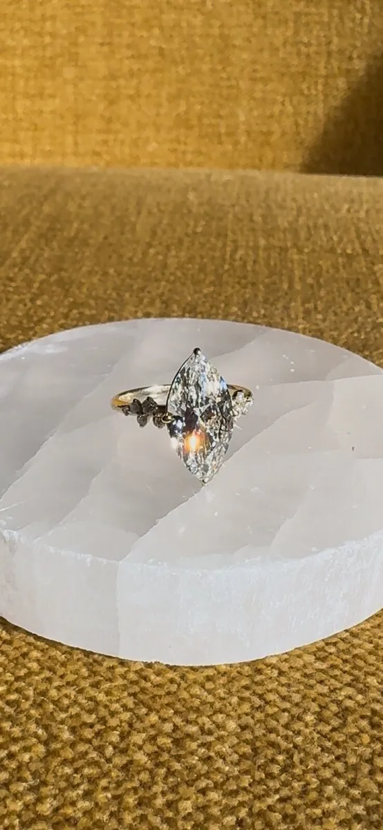 Diamond Engagement Ring - Image 1