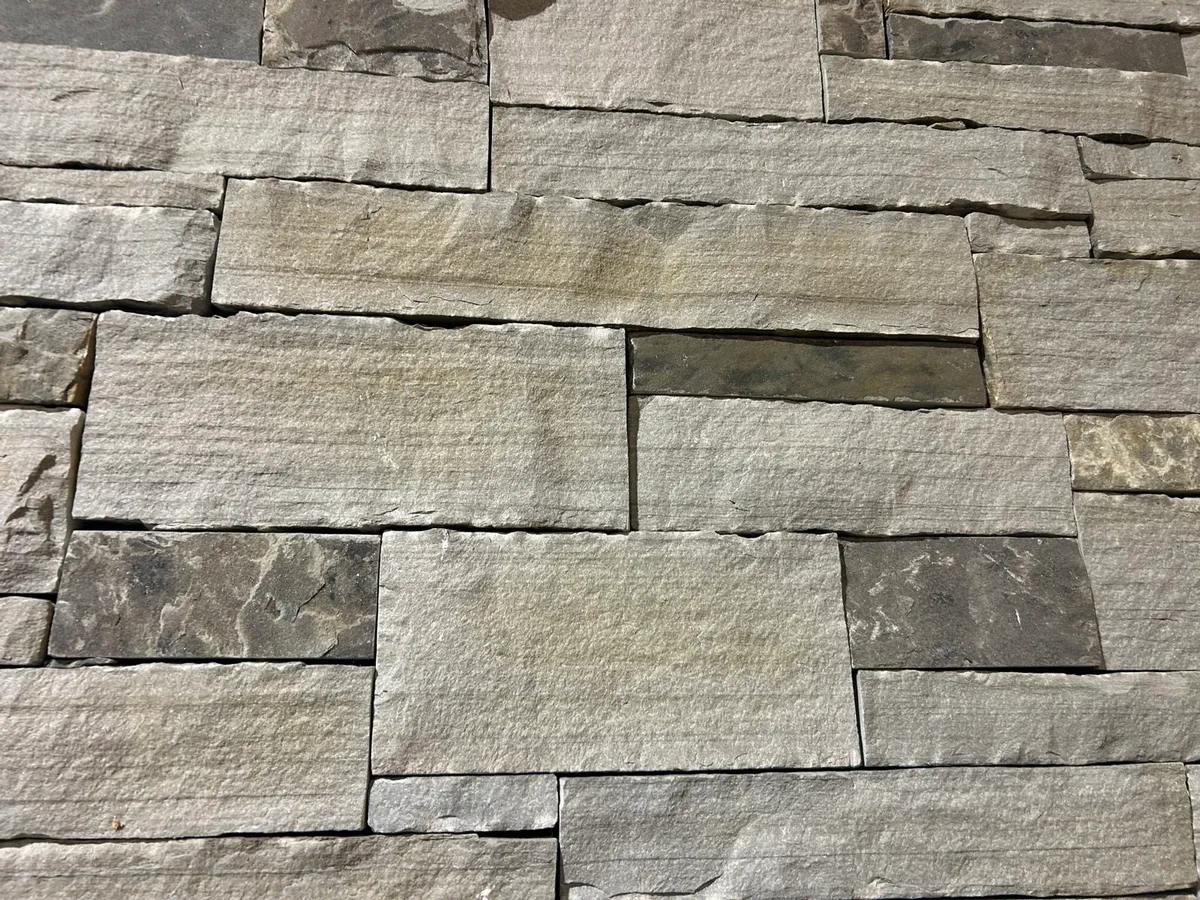 Light Grey Liscannor Cladding Stone & Corners 30mm