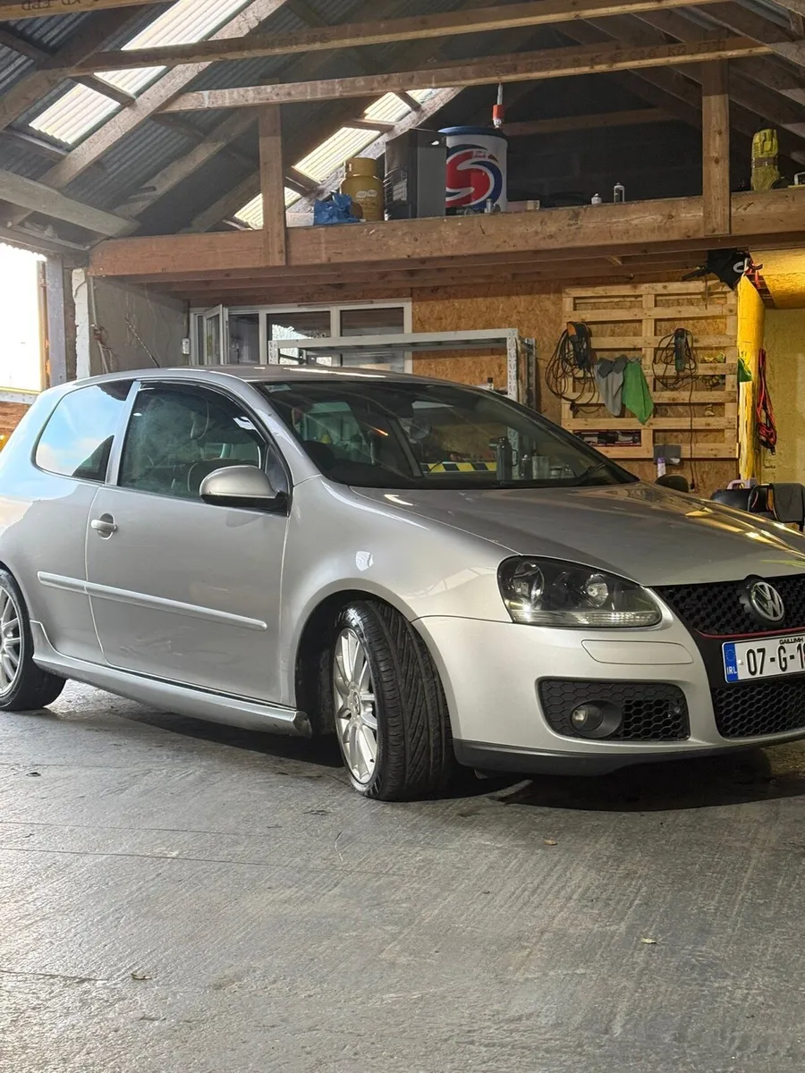 Golf Van - Image 1