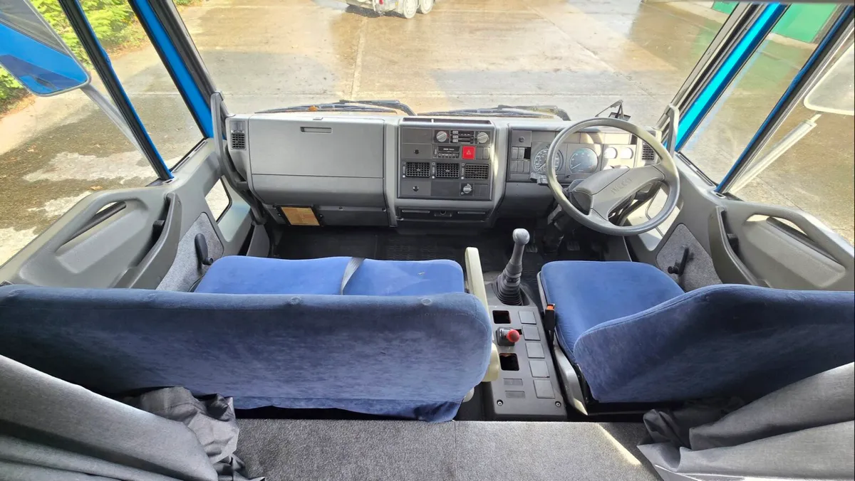 Horse Lorry - Image 4