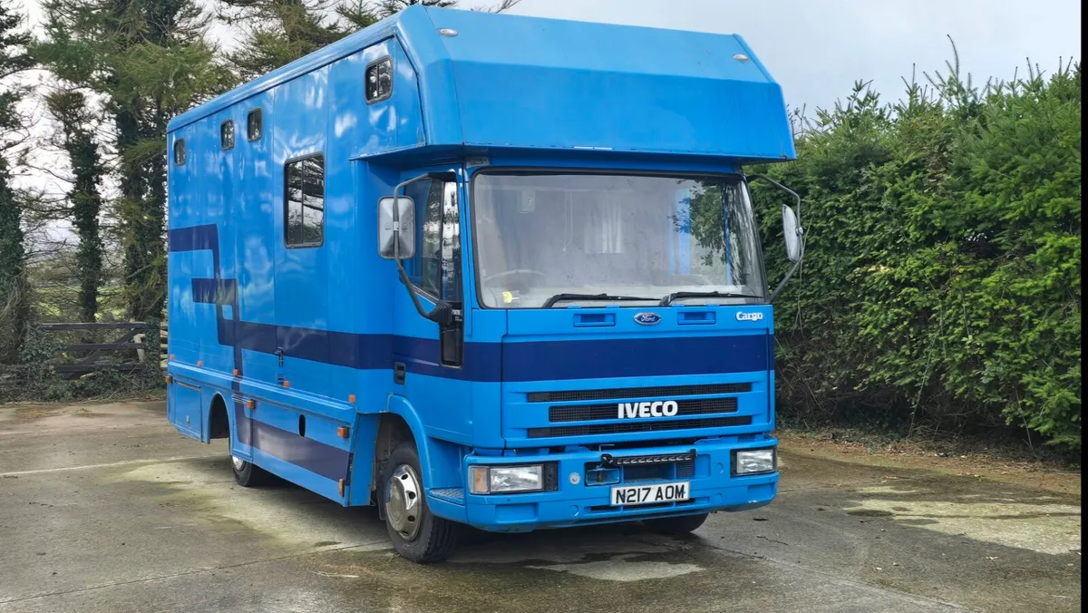 Horse Lorry - Image 1