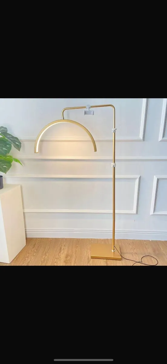 Bespoke Beauty  Beds/Chairs - Image 3