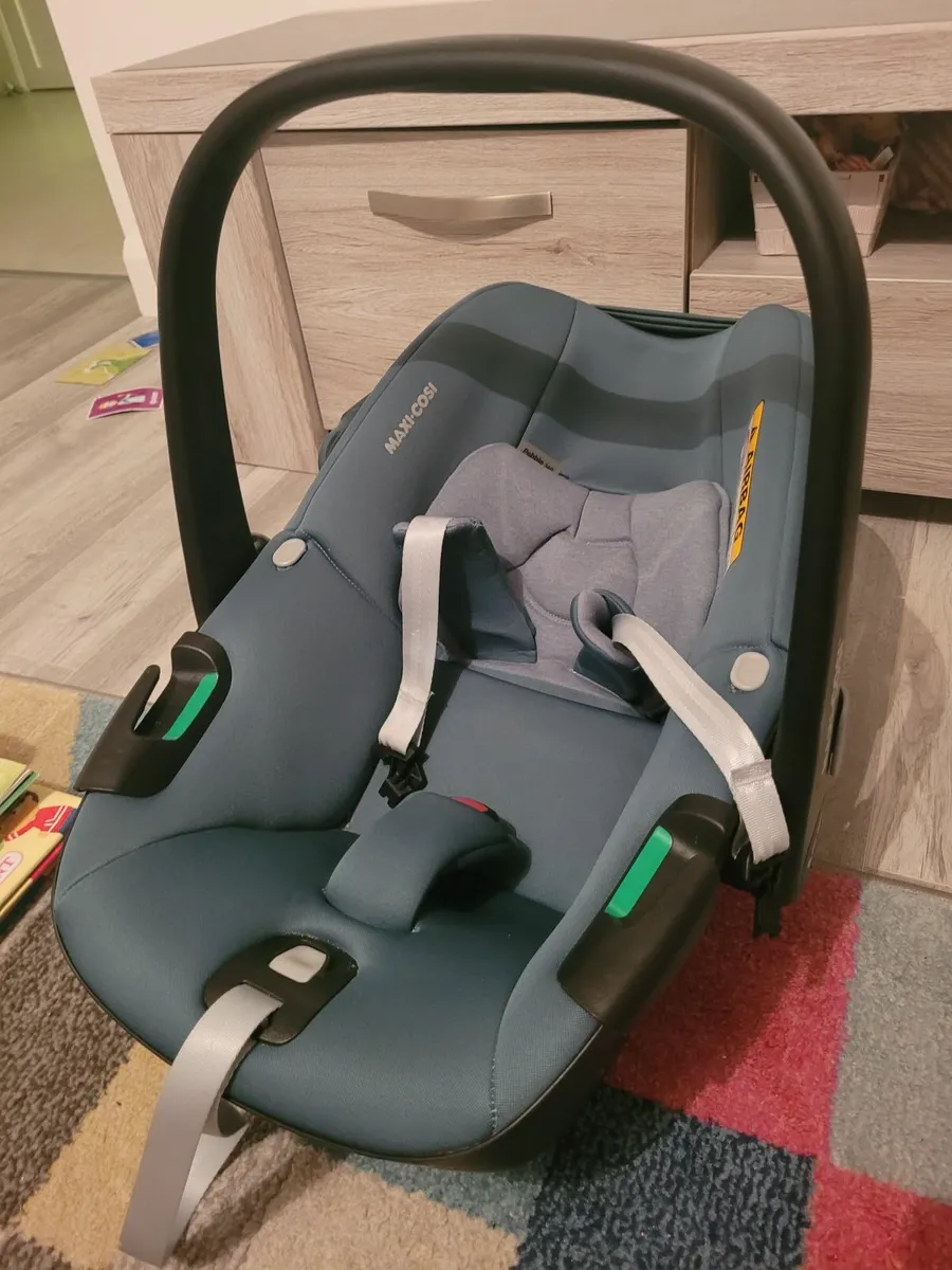 Baby car seat - Image 2