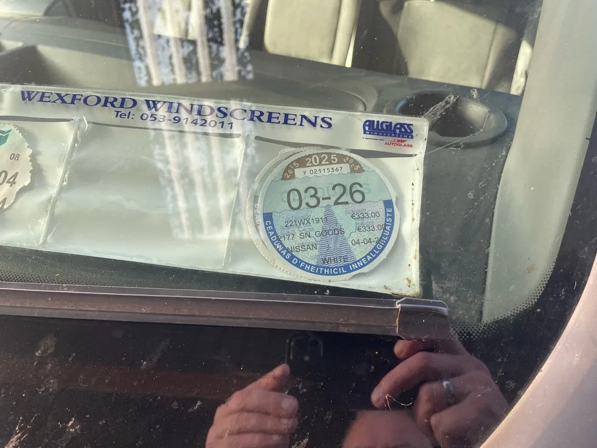 221 Nissan NV400 - Image 3