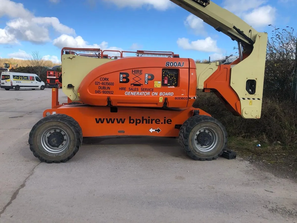 JLG 85FT BOOM LIFT - Image 2