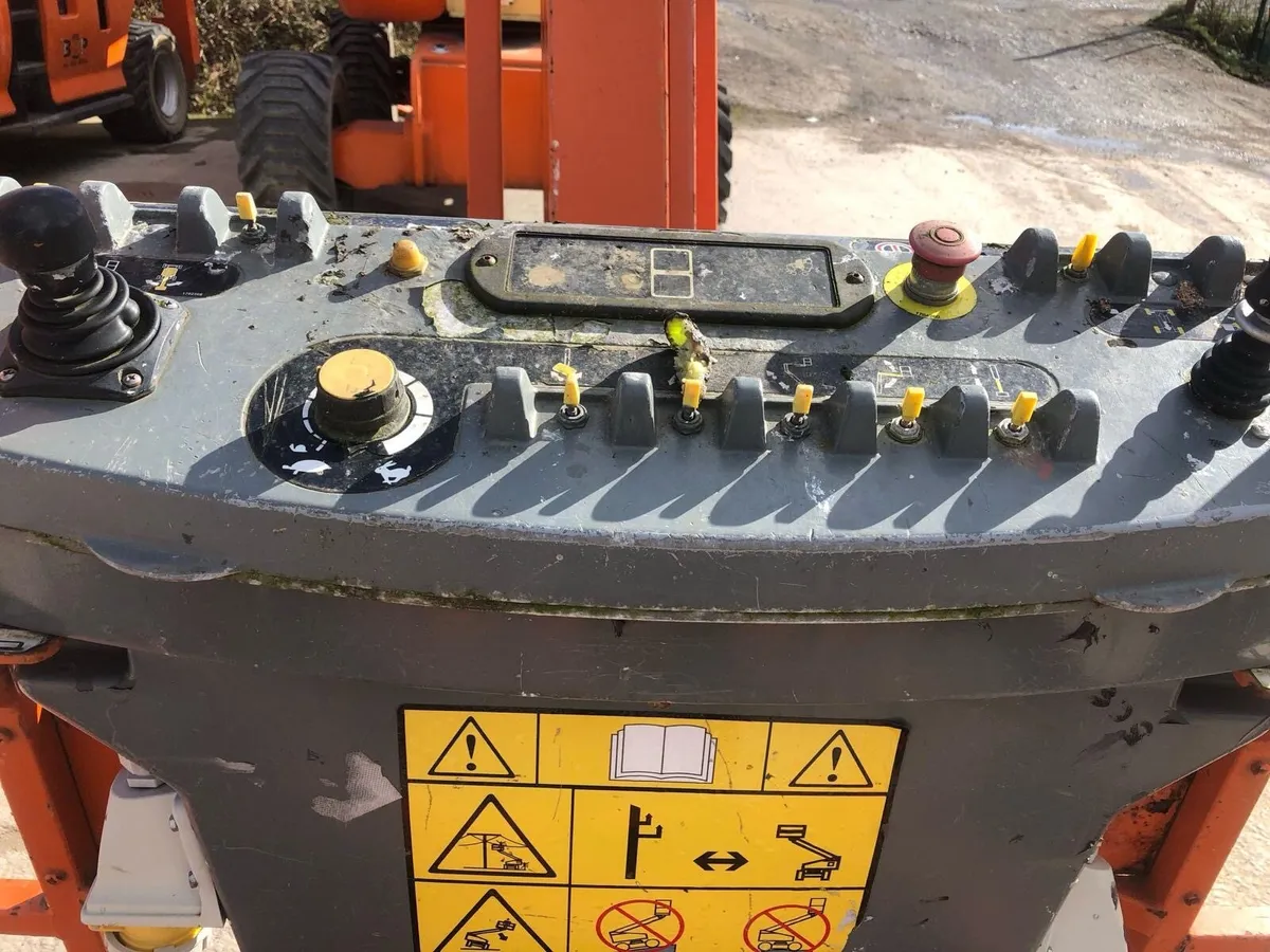 JLG 85FT BOOM LIFT - Image 3