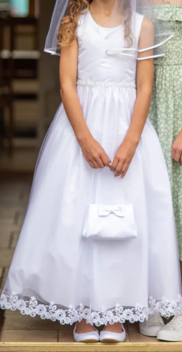 Communion dress with accessories - Image 1