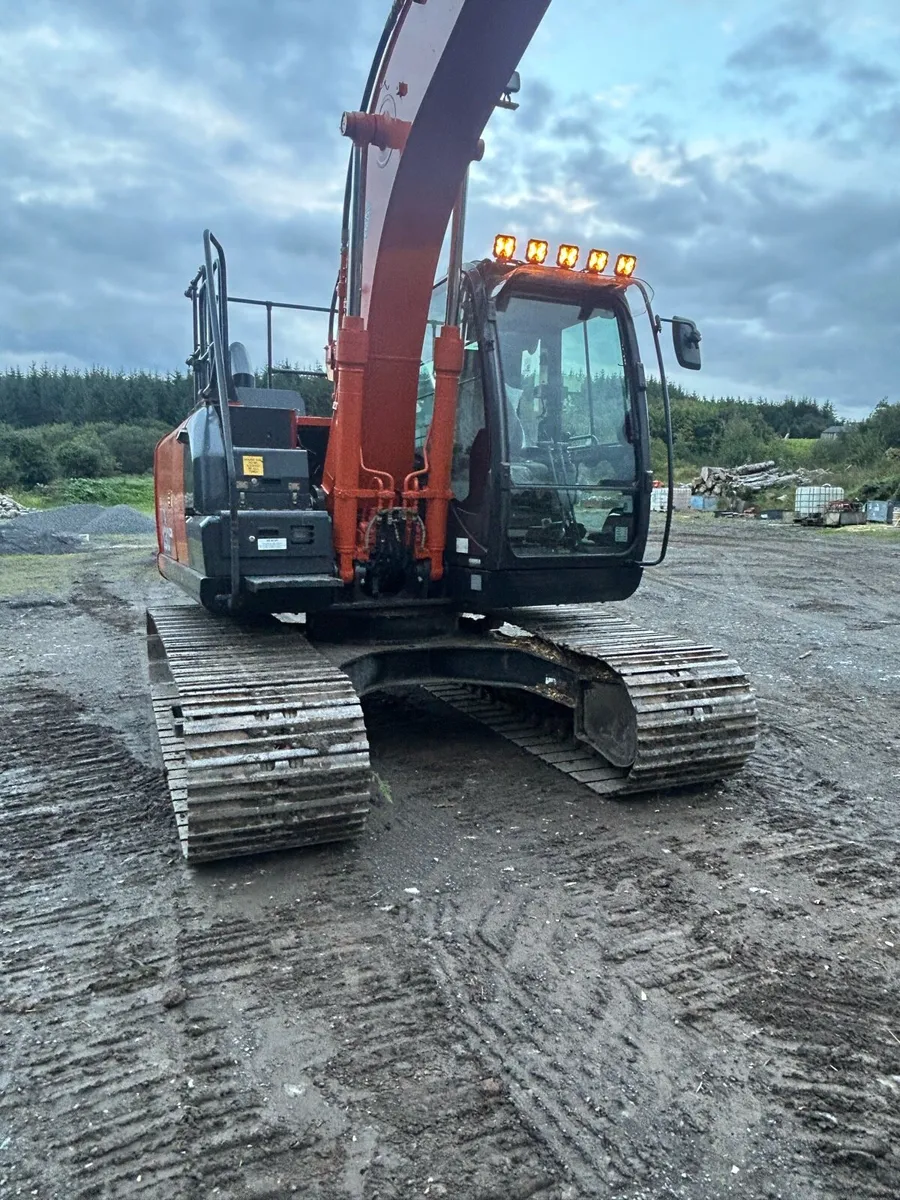 Hitachi 130-6 - Image 4