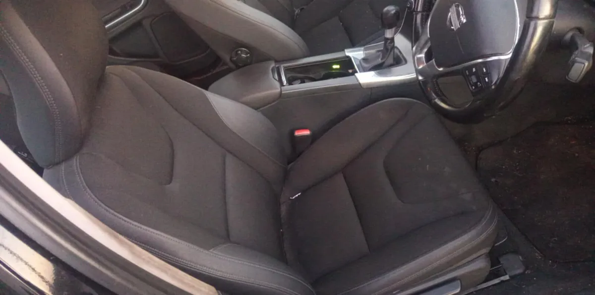 2013 VOLVO S60 2.0 DIESEL FOR BREAKING! - Image 4