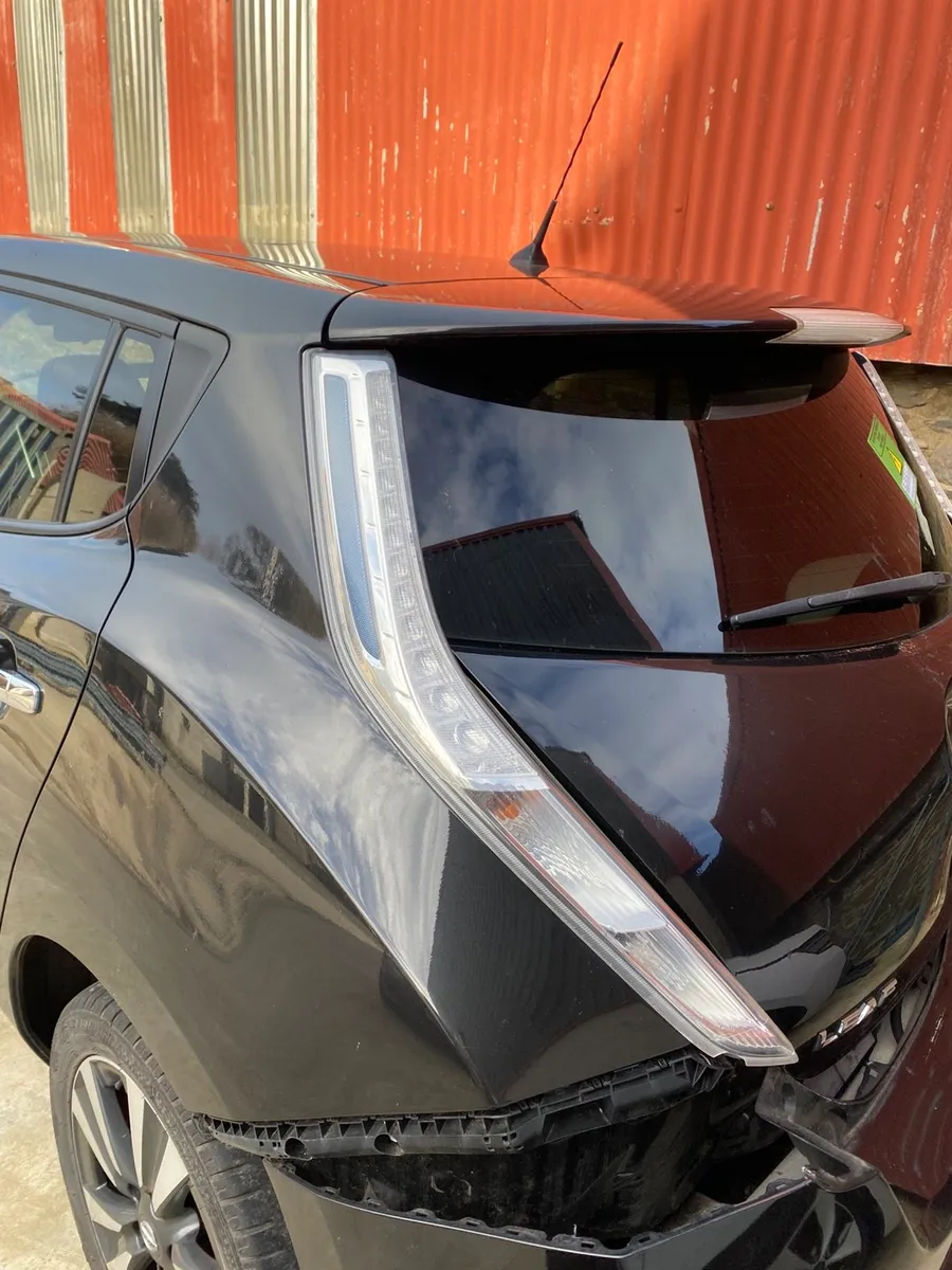 2015 Nissan Leaf breaking for spares - Image 4