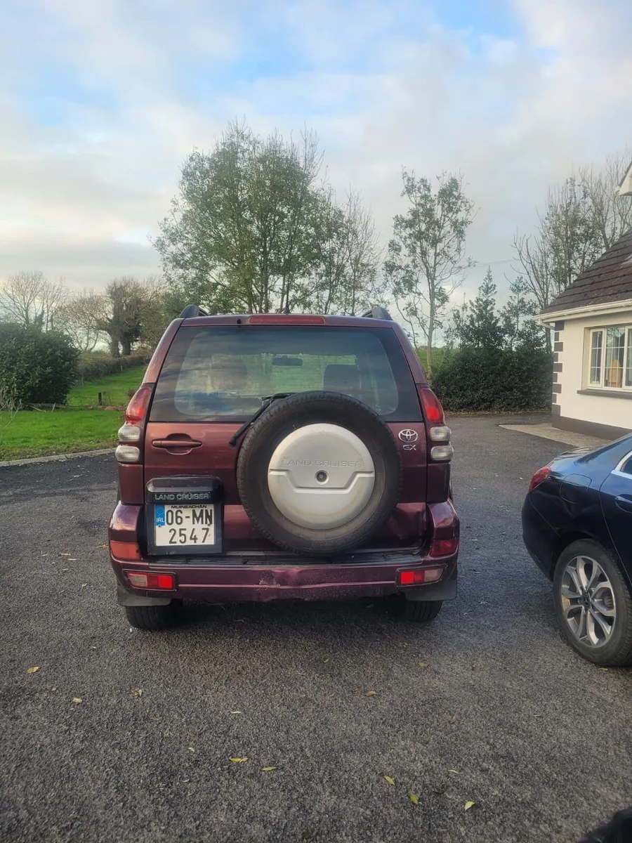 Toyota Land Cruiser 2006 - Image 2