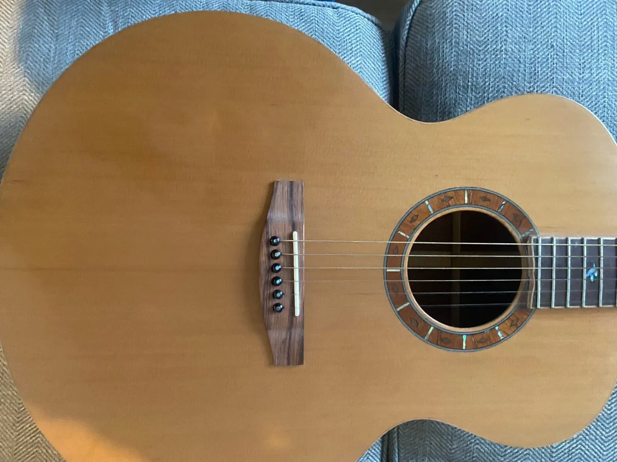 Handmade acoustic guitar - Image 2