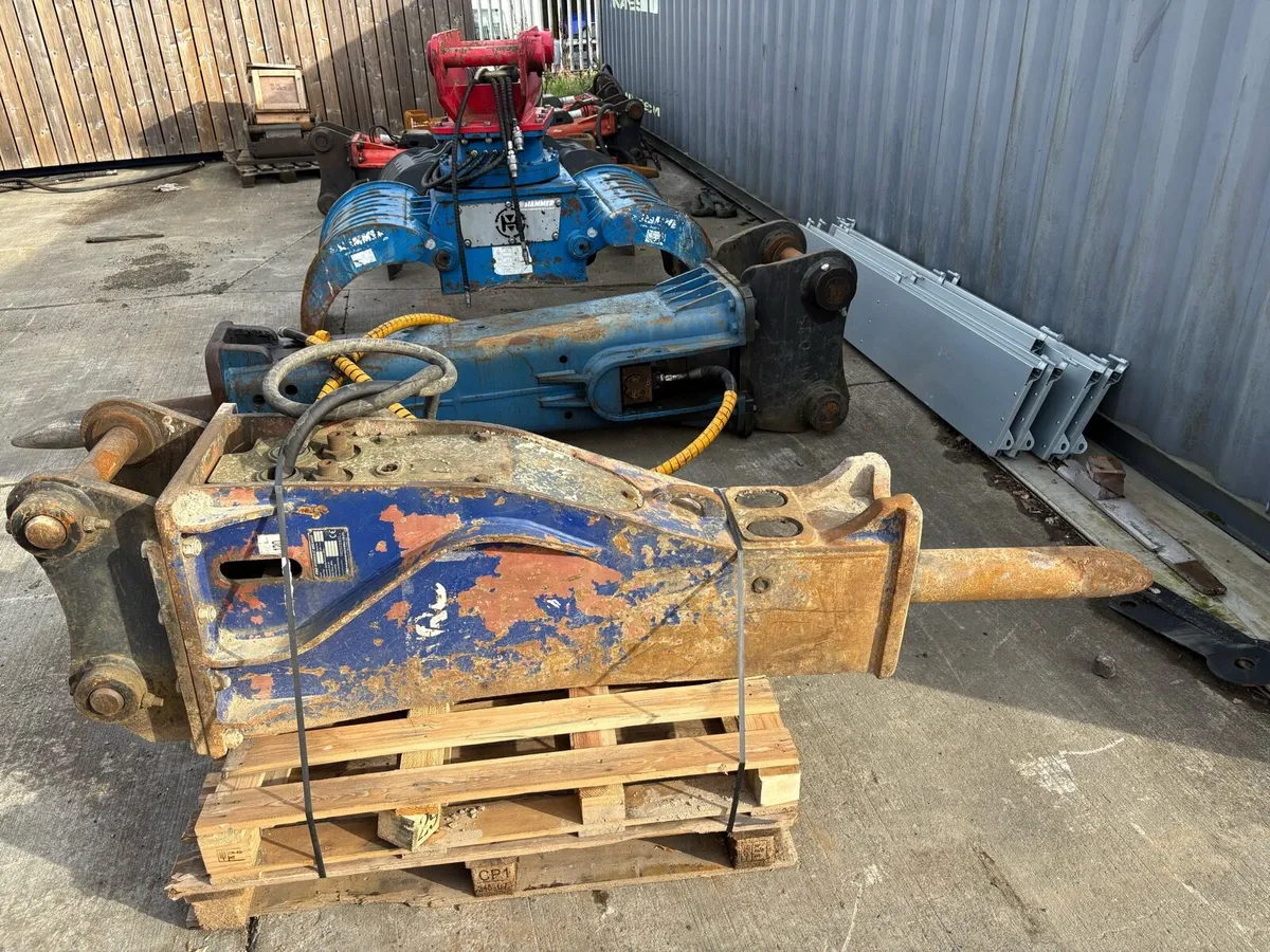 Furukawa FXJ175 Rock Hammer - Image 1