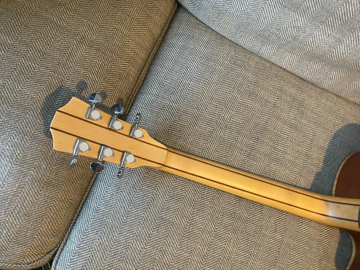 Acoustic guitar - Image 4