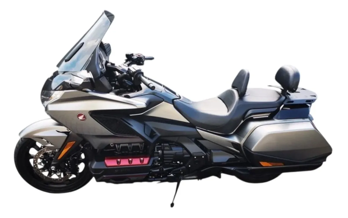 Honda Goldwing GL 1800 DCT Bagger - Image 4