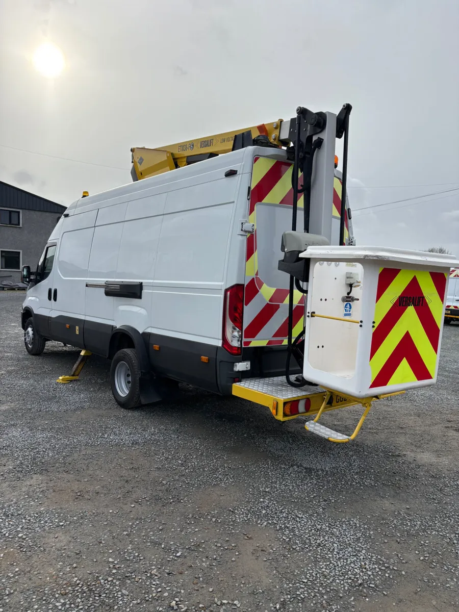2017 Iveco Daily & 14.3M Man Lift - Image 1