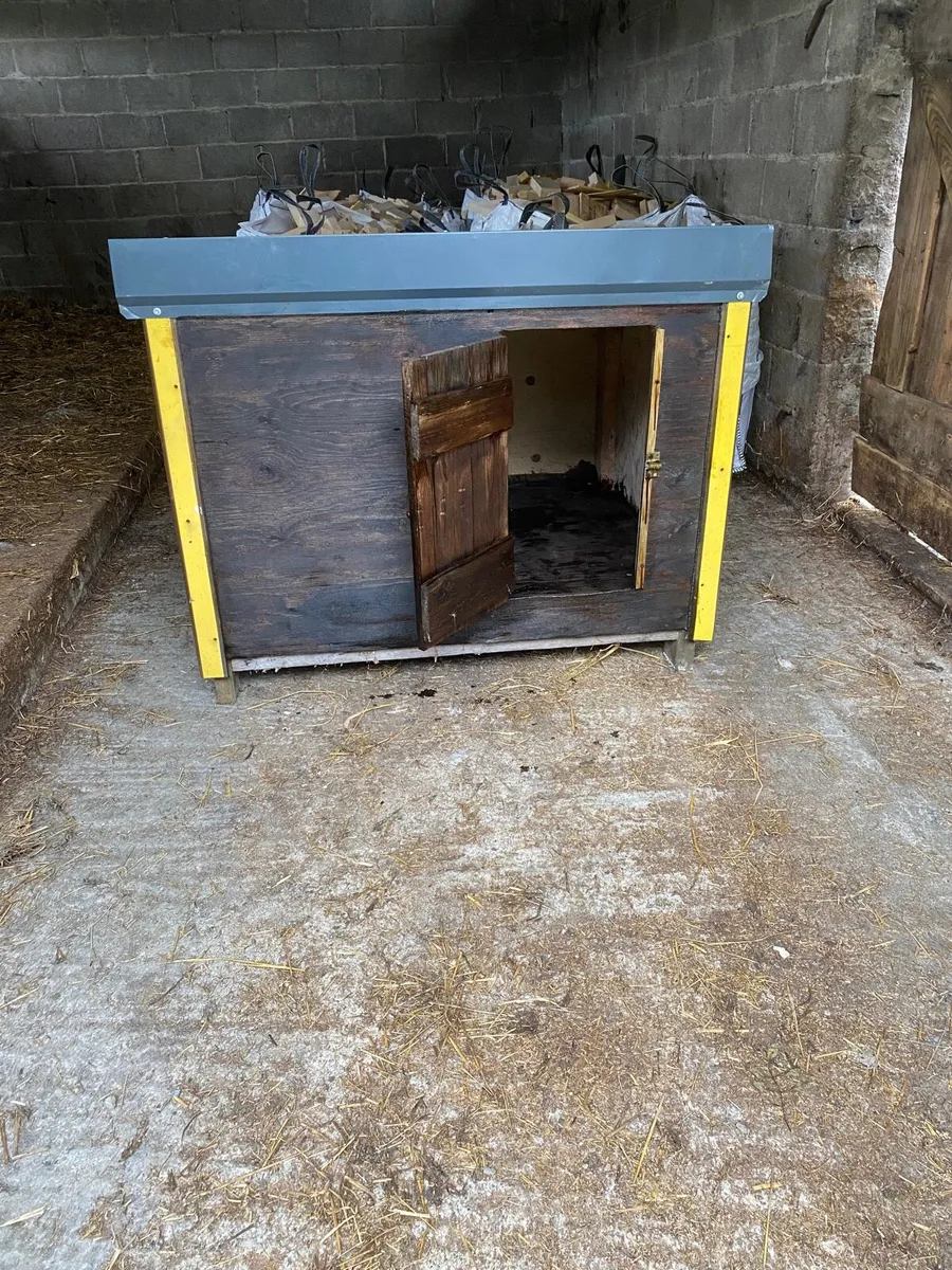 Hen Houses - Image 3